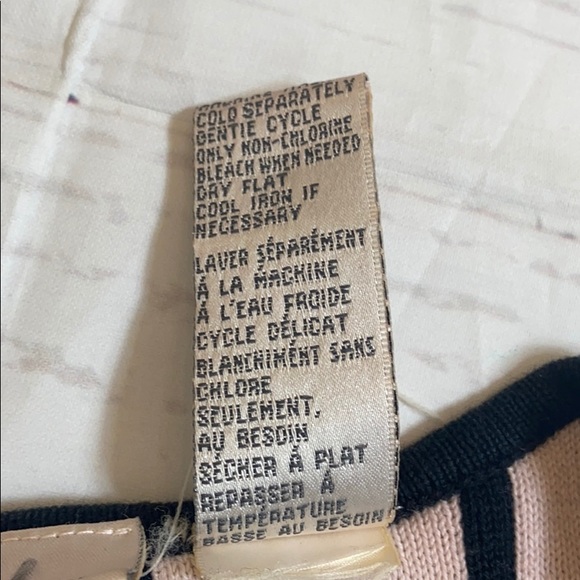 BHs sweater size M [134] - Picture 7 of 7